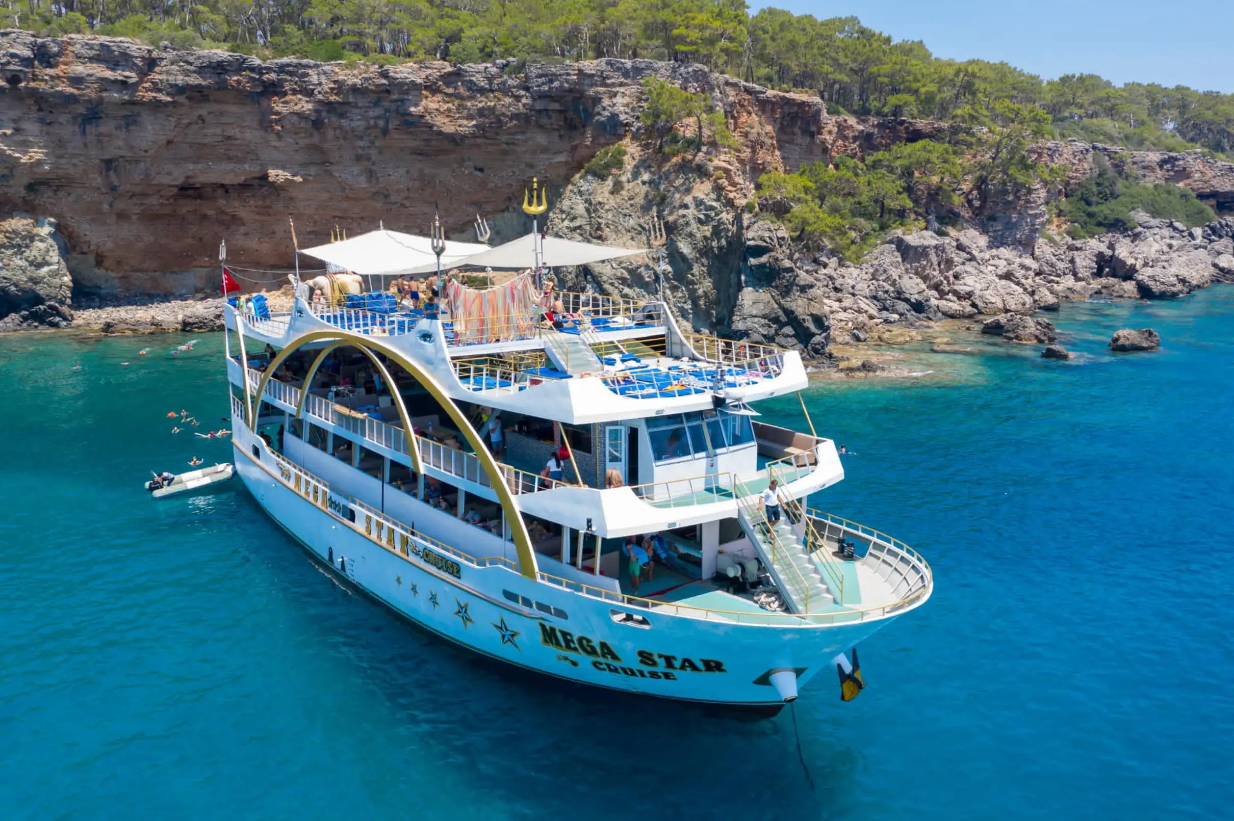 mega star yacht kemer